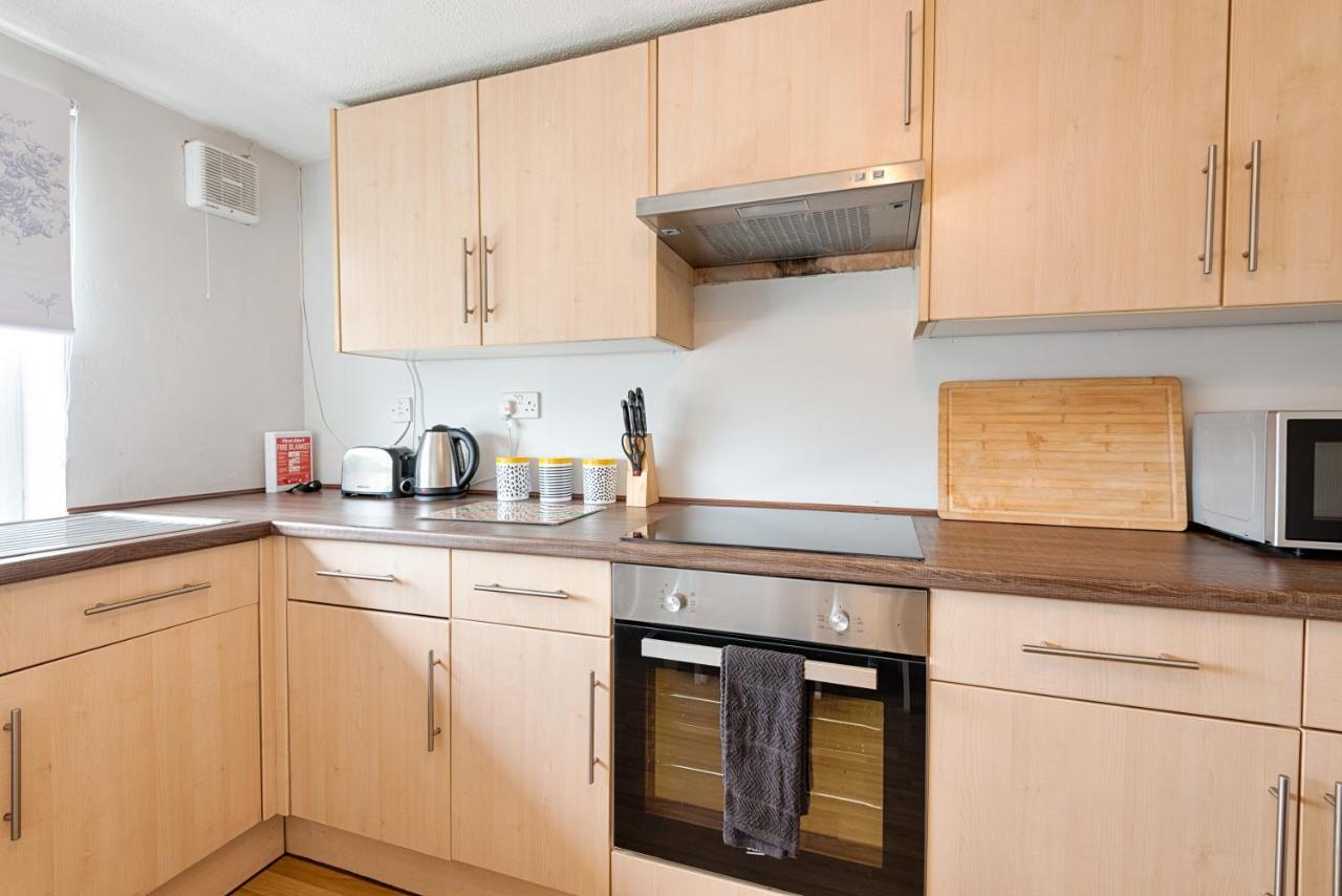 Free Parking, Spacious Rooms, Smart Tv'S All Rooms Swansea Esterno foto